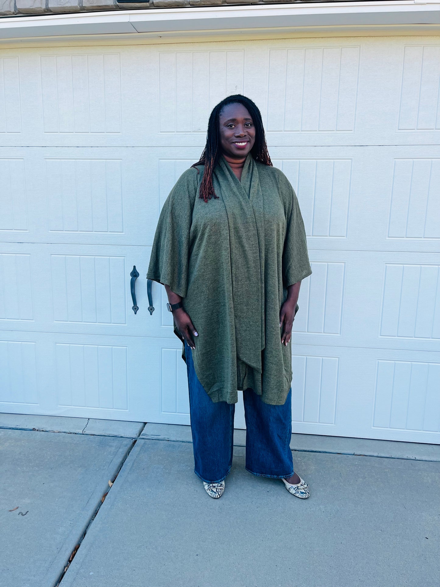 DRAPED PONCHO CAPE (plus)