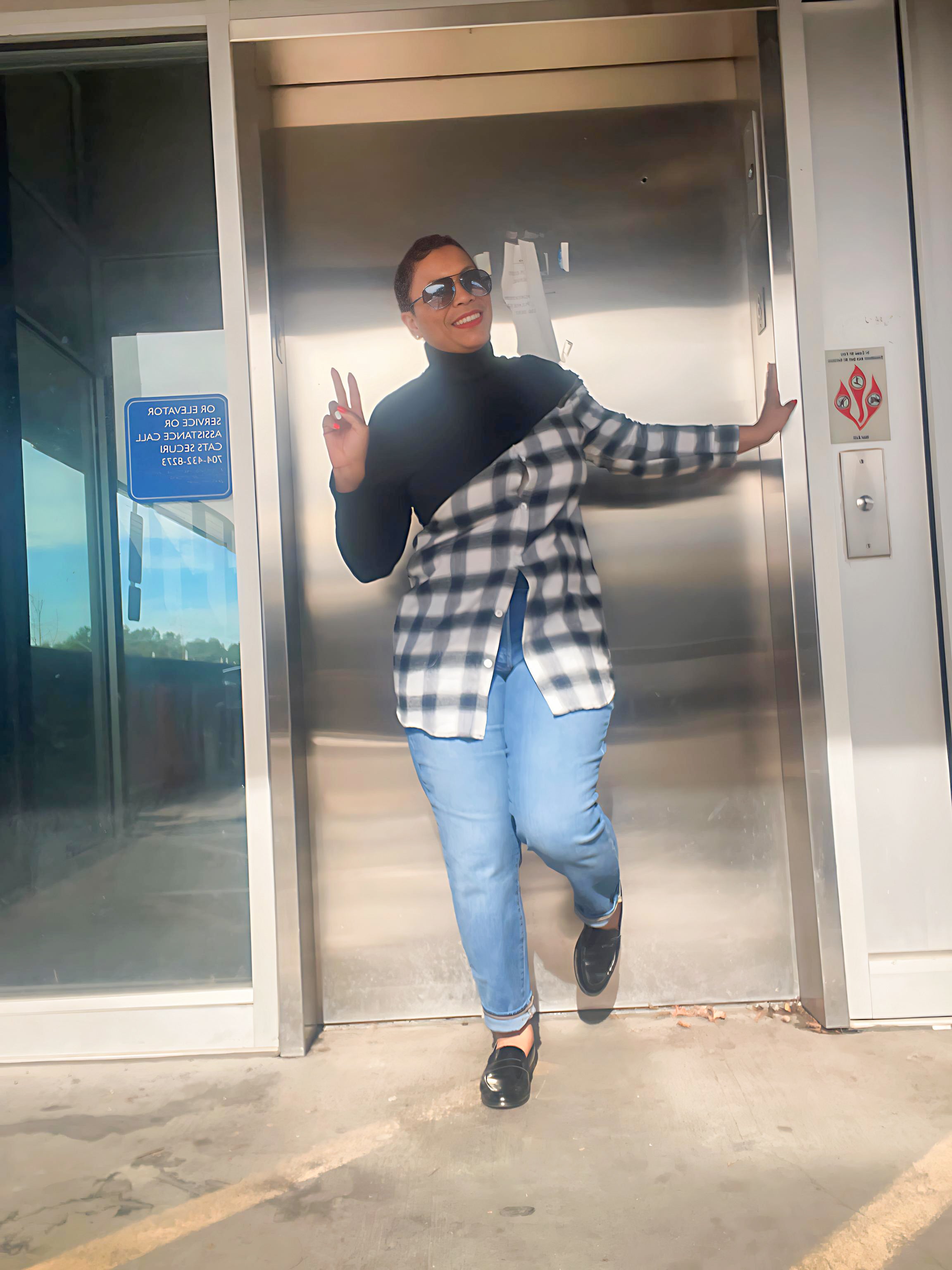 MOCK NECK LONG SLEEVE TOP