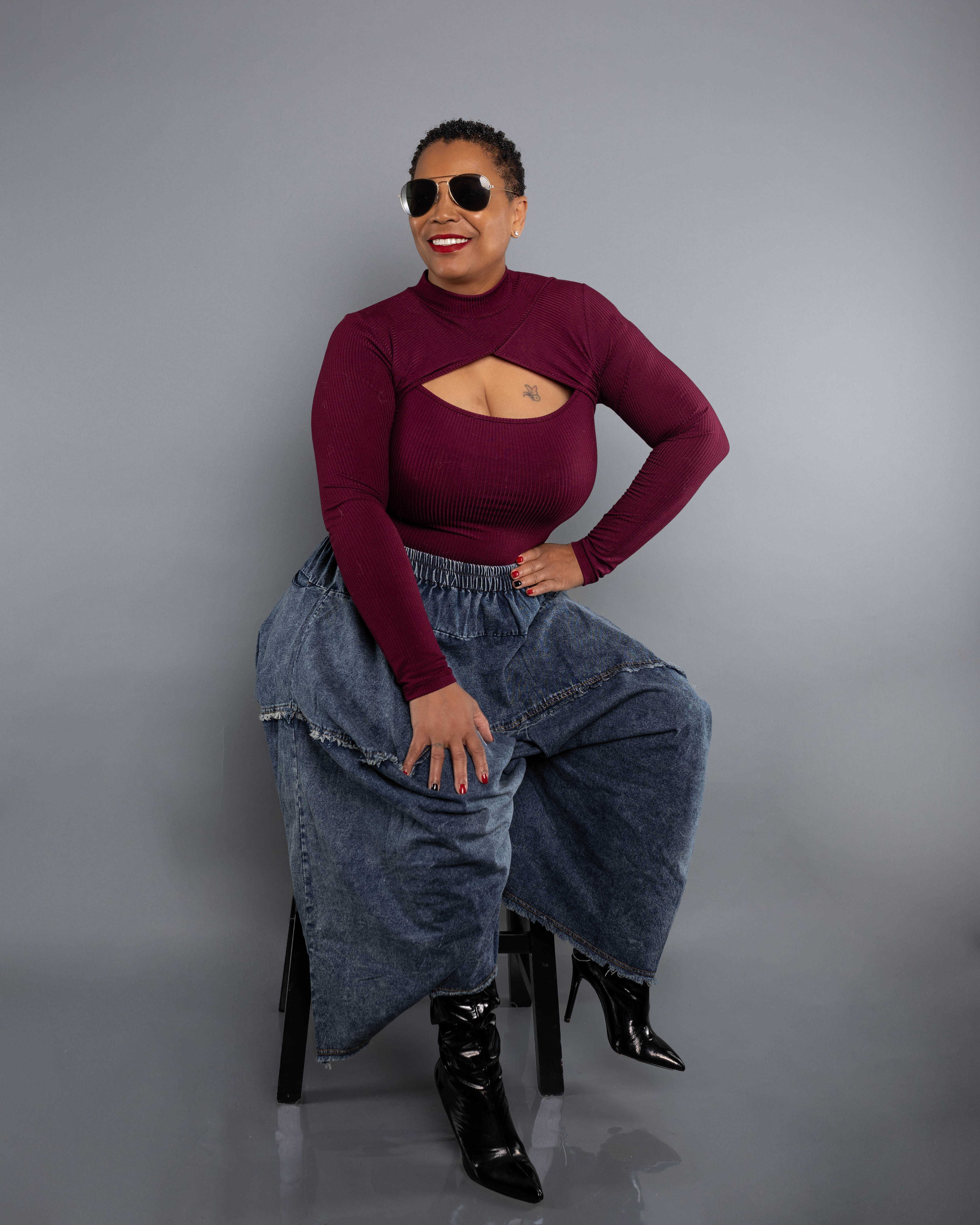 FRONT CUTOUT LONG SLEEVES BODYSUIT (+colors)