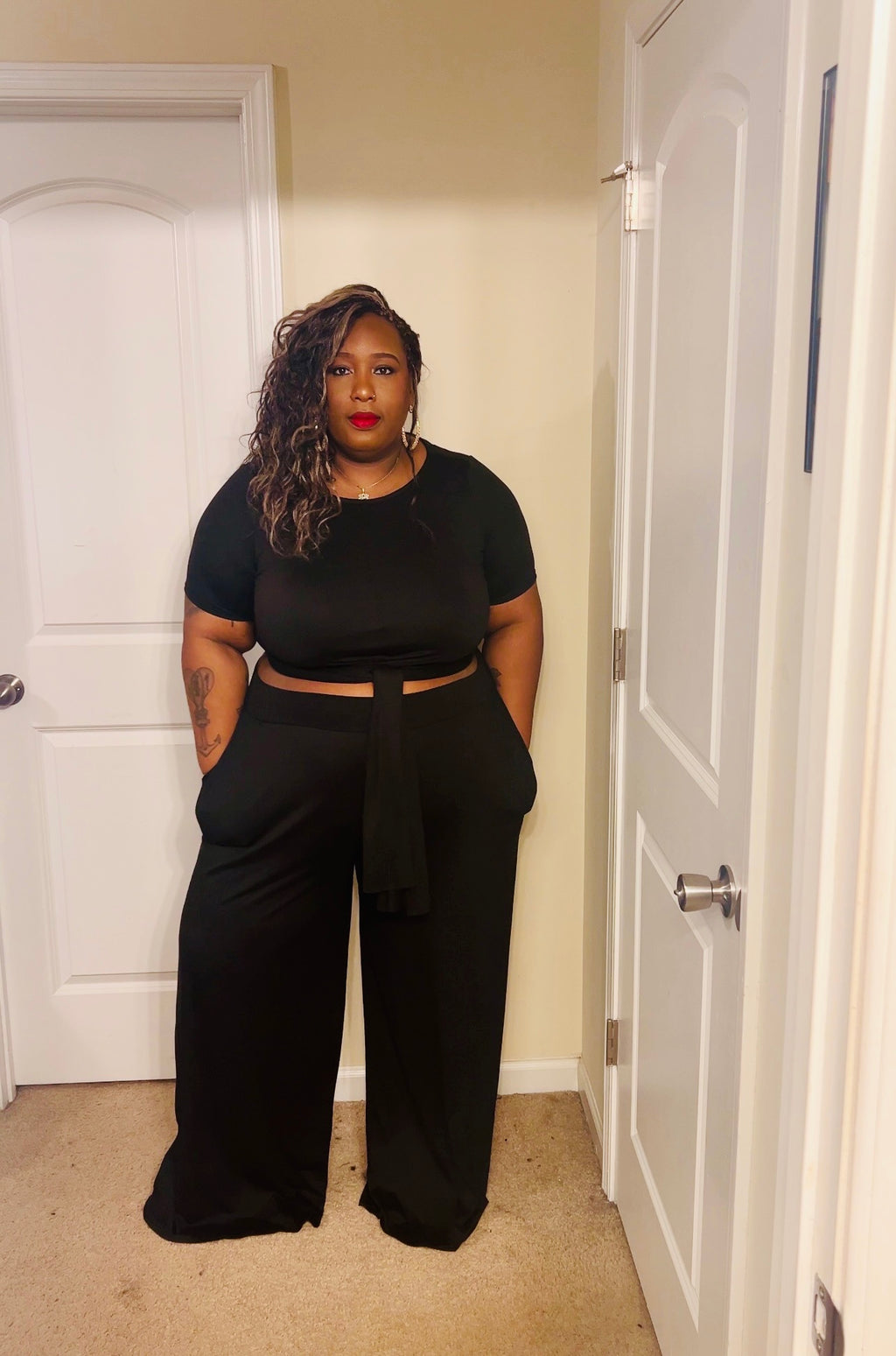 WRAP AROUND SHORT SLEEVE TOP & PANTS SET (plus)