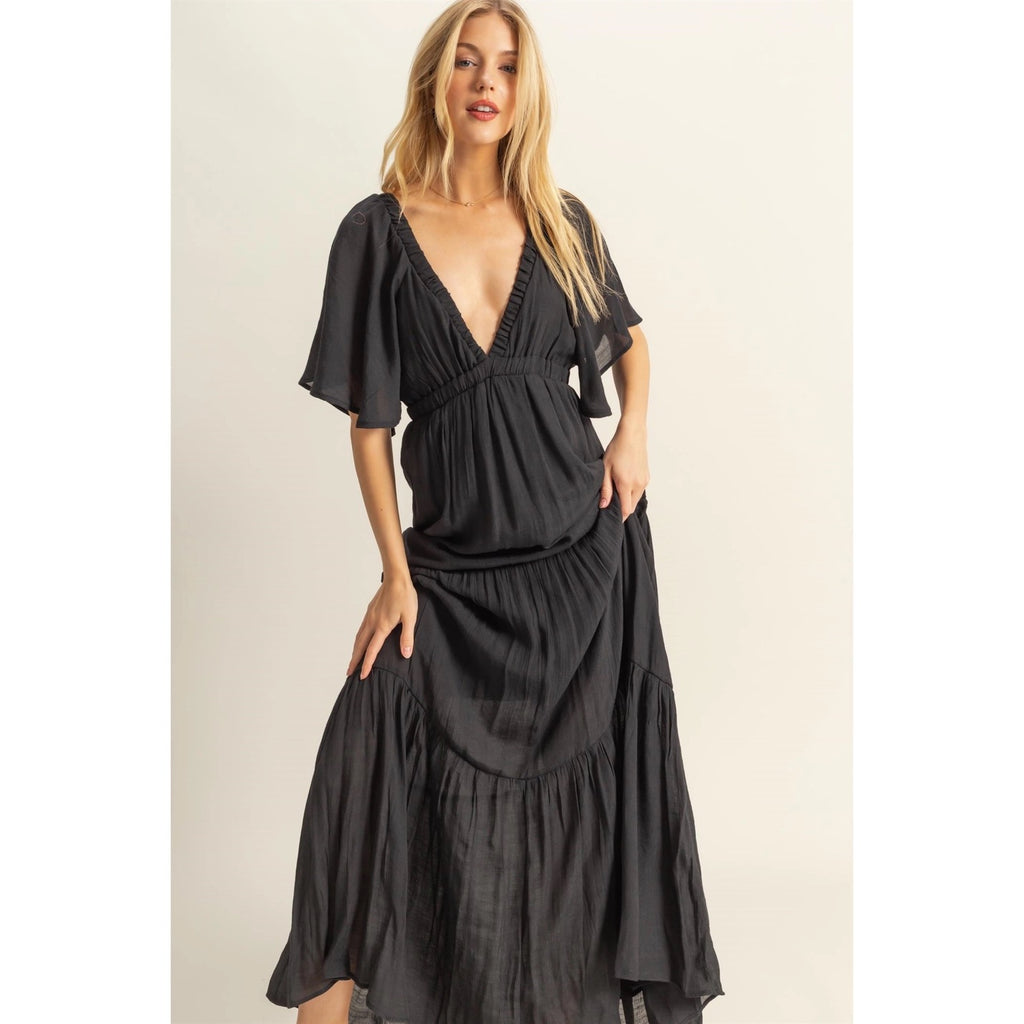 FLOWY SLEEVE TIERED MAXI DRESS