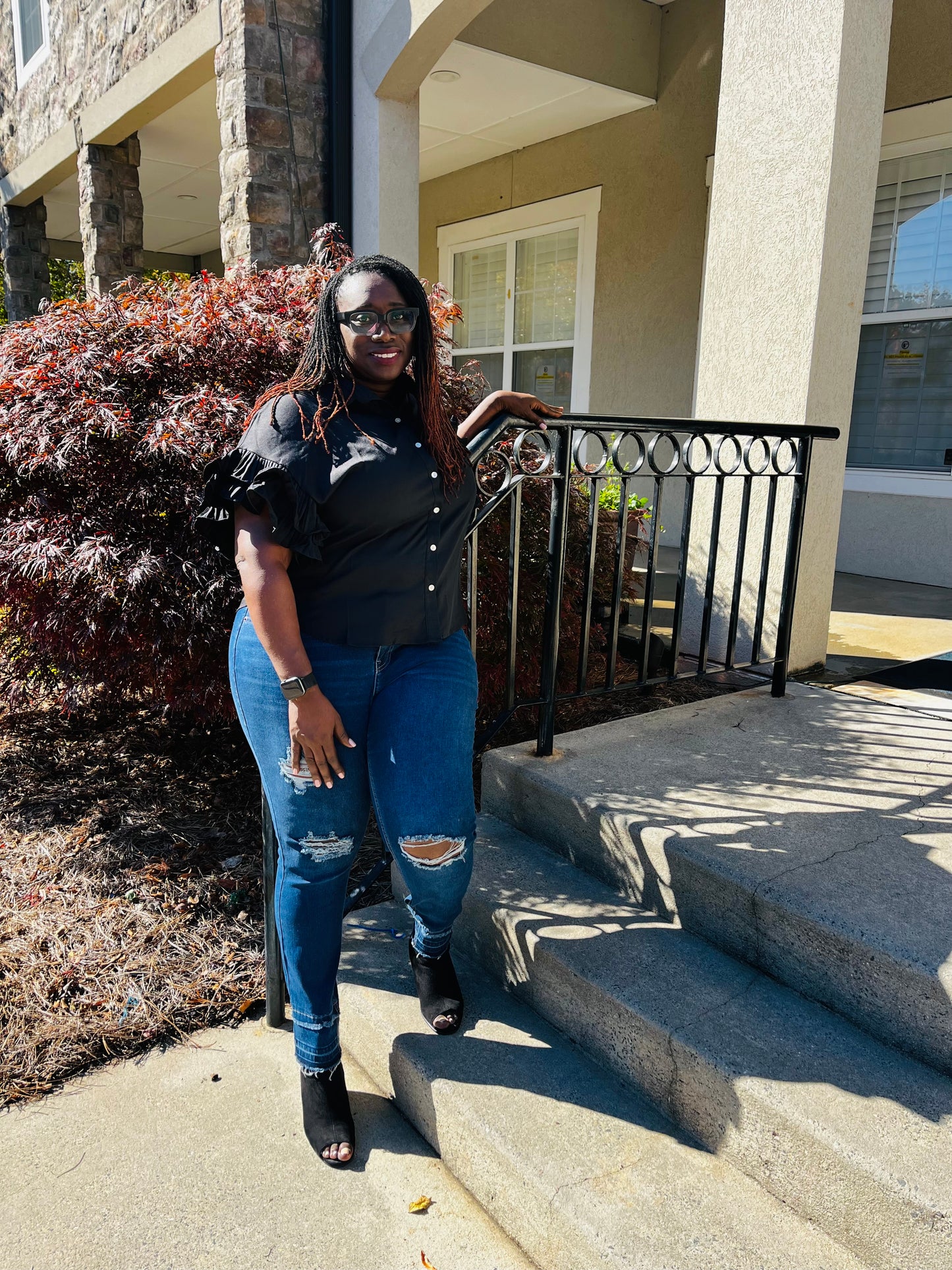 PLEATED RUFFLE SLEEVE SHIRT (plus)