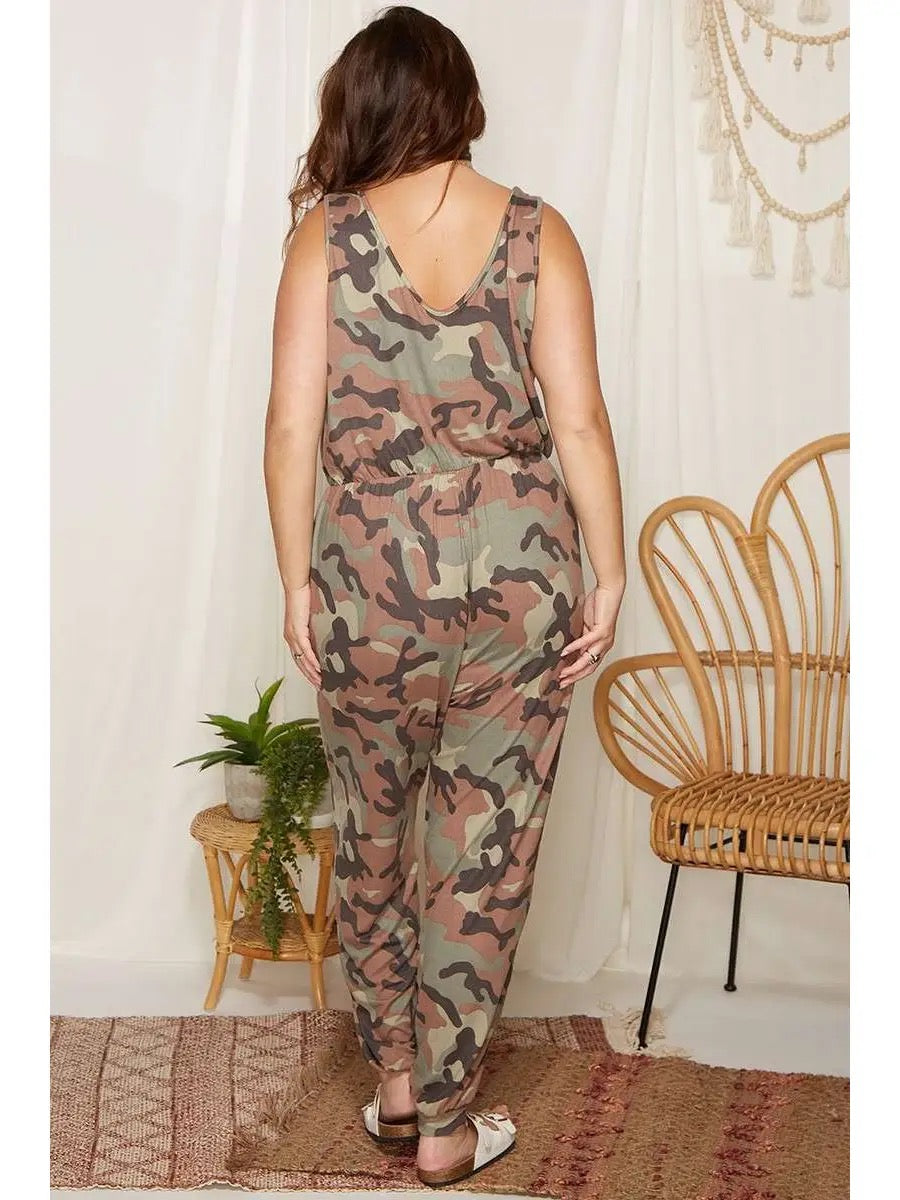 CAMO PRINT JUMPSUIT (plus)